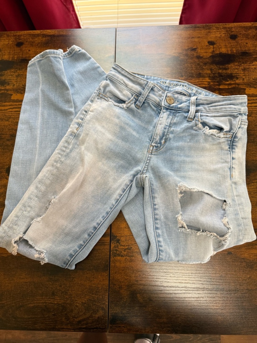 American Eagle Outfitters Light Blue Distressed Skinny Jeans